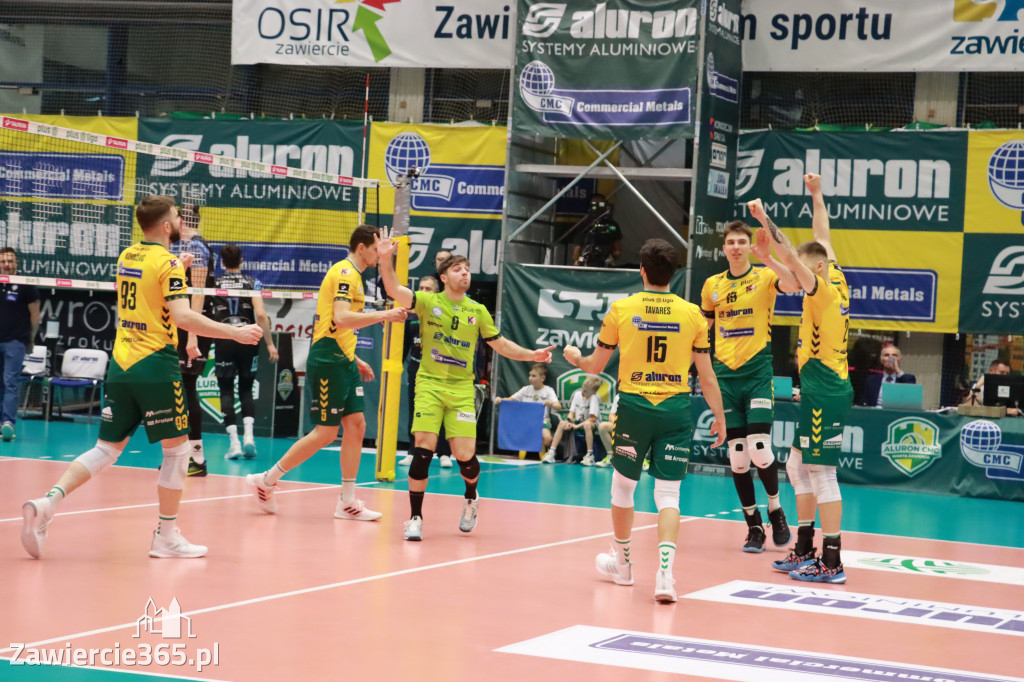 PRZEDŚWIĄTECZNE ZWYCIĘSTWO, RADOMIANIE POKONANI 3:0