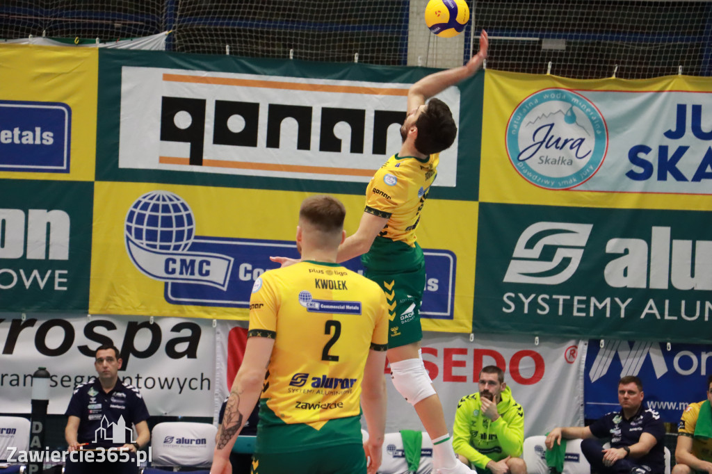 PRZEDŚWIĄTECZNE ZWYCIĘSTWO, RADOMIANIE POKONANI 3:0