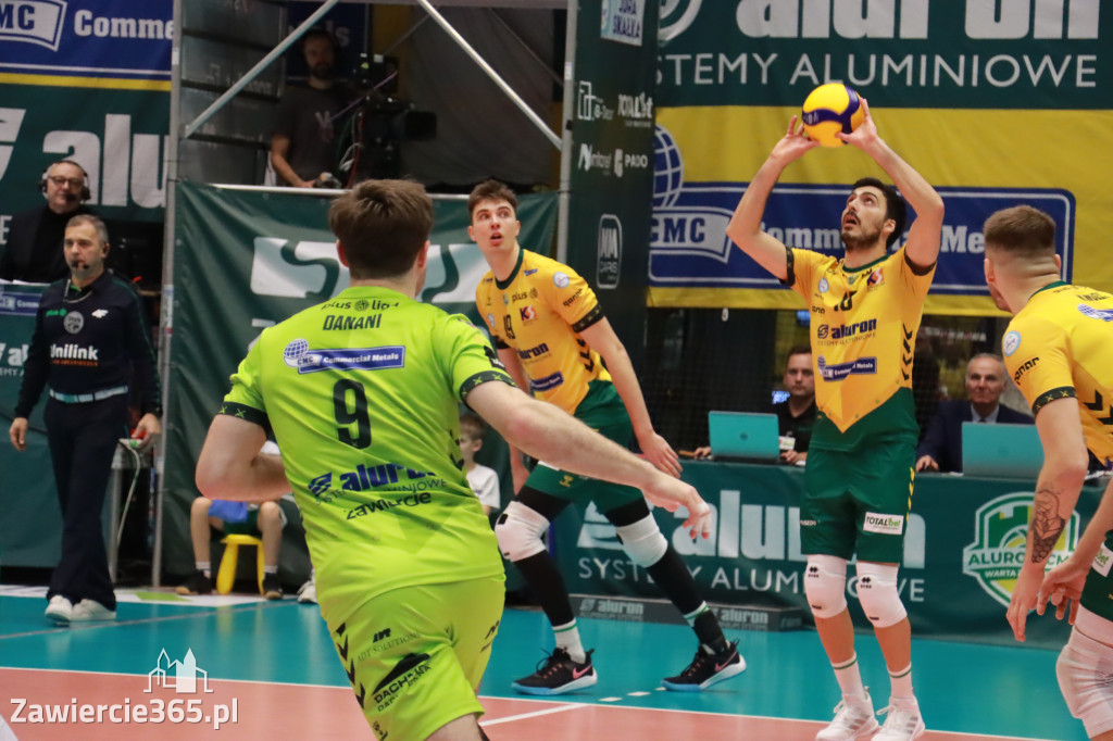 PRZEDŚWIĄTECZNE ZWYCIĘSTWO, RADOMIANIE POKONANI 3:0
