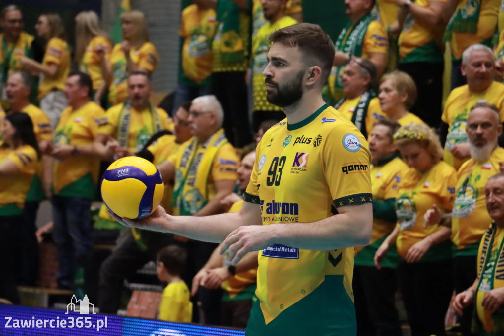 PRZEDŚWIĄTECZNE ZWYCIĘSTWO, RADOMIANIE POKONANI 3:0