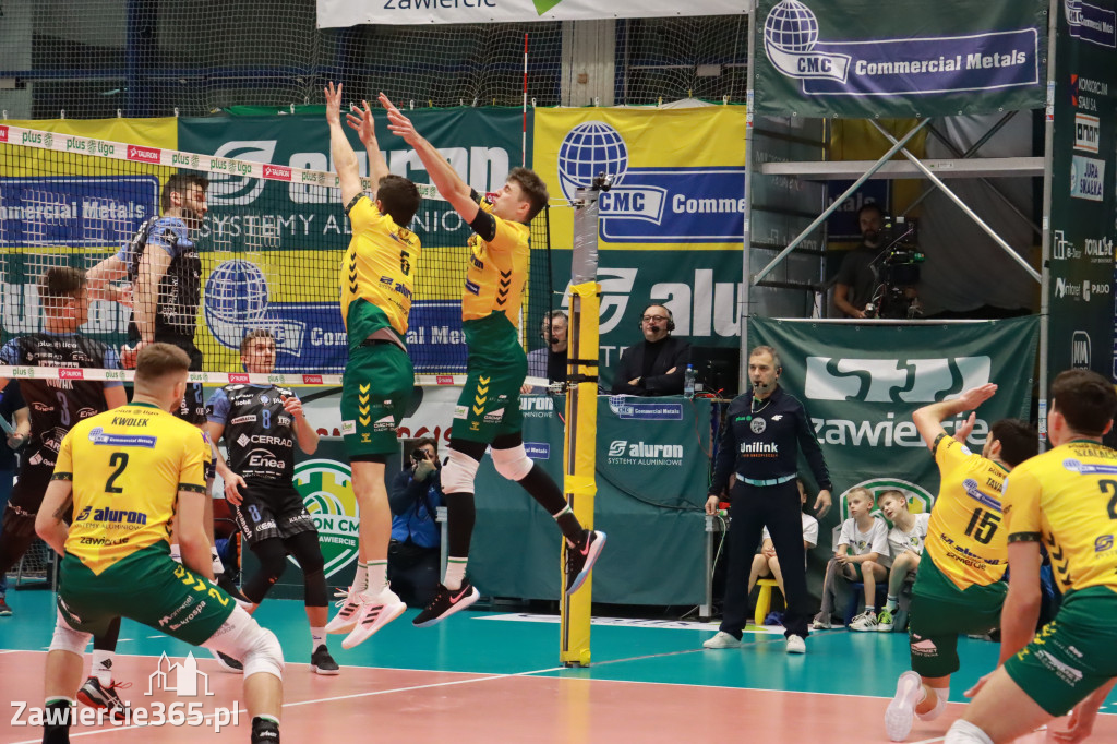 PRZEDŚWIĄTECZNE ZWYCIĘSTWO, RADOMIANIE POKONANI 3:0
