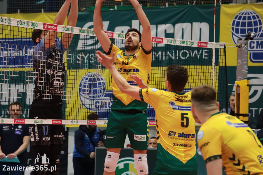 PRZEDŚWIĄTECZNE ZWYCIĘSTWO, RADOMIANIE POKONANI 3:0