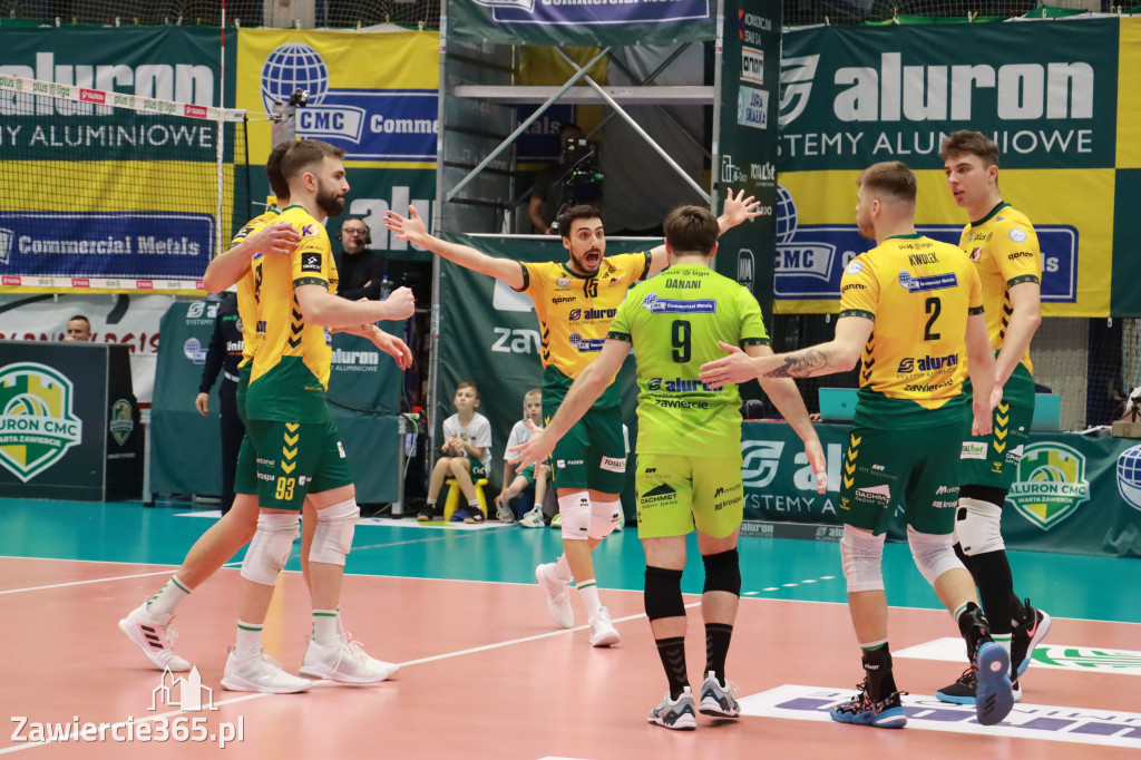 PRZEDŚWIĄTECZNE ZWYCIĘSTWO, RADOMIANIE POKONANI 3:0