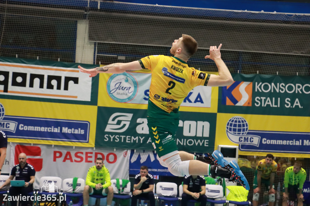 PRZEDŚWIĄTECZNE ZWYCIĘSTWO, RADOMIANIE POKONANI 3:0