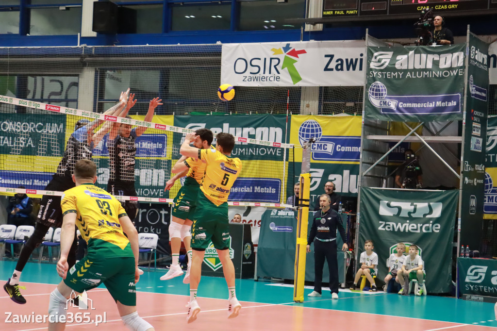 PRZEDŚWIĄTECZNE ZWYCIĘSTWO, RADOMIANIE POKONANI 3:0