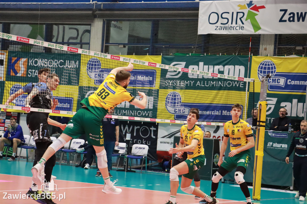 PRZEDŚWIĄTECZNE ZWYCIĘSTWO, RADOMIANIE POKONANI 3:0