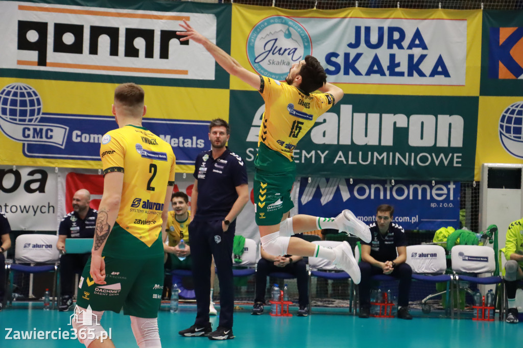 PRZEDŚWIĄTECZNE ZWYCIĘSTWO, RADOMIANIE POKONANI 3:0