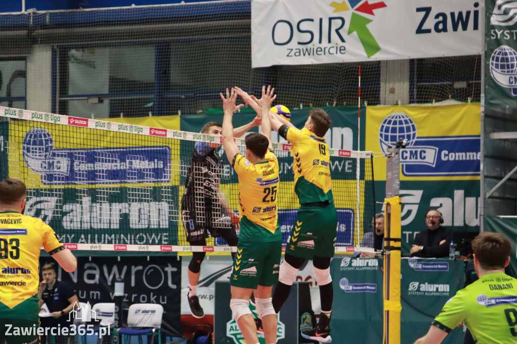 PRZEDŚWIĄTECZNE ZWYCIĘSTWO, RADOMIANIE POKONANI 3:0