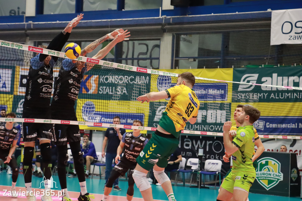 PRZEDŚWIĄTECZNE ZWYCIĘSTWO, RADOMIANIE POKONANI 3:0