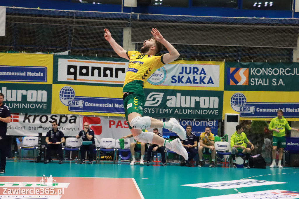 PRZEDŚWIĄTECZNE ZWYCIĘSTWO, RADOMIANIE POKONANI 3:0