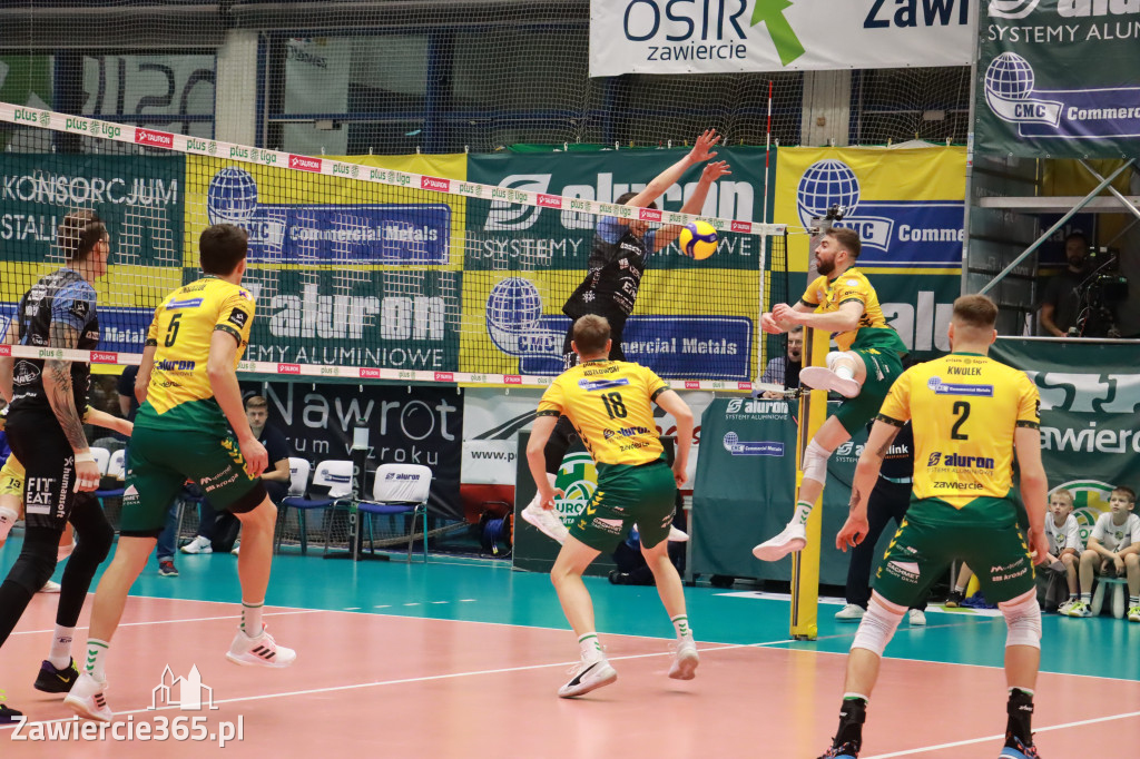 PRZEDŚWIĄTECZNE ZWYCIĘSTWO, RADOMIANIE POKONANI 3:0