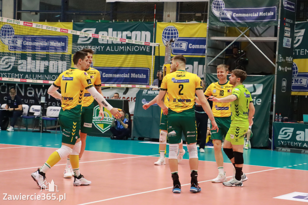 PRZEDŚWIĄTECZNE ZWYCIĘSTWO, RADOMIANIE POKONANI 3:0