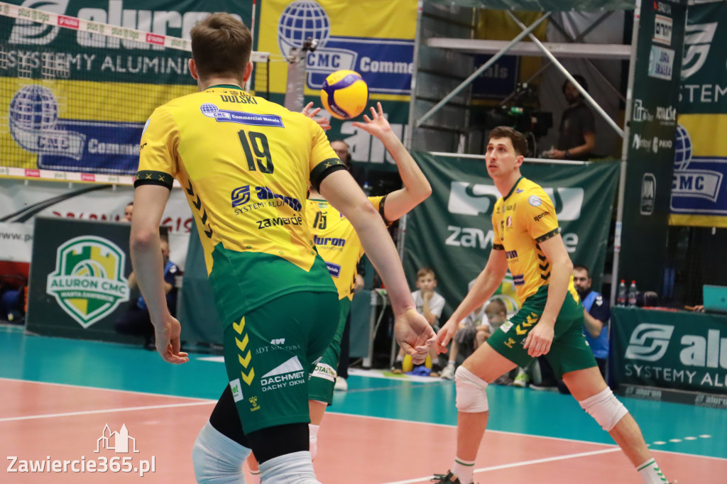 PRZEDŚWIĄTECZNE ZWYCIĘSTWO, RADOMIANIE POKONANI 3:0