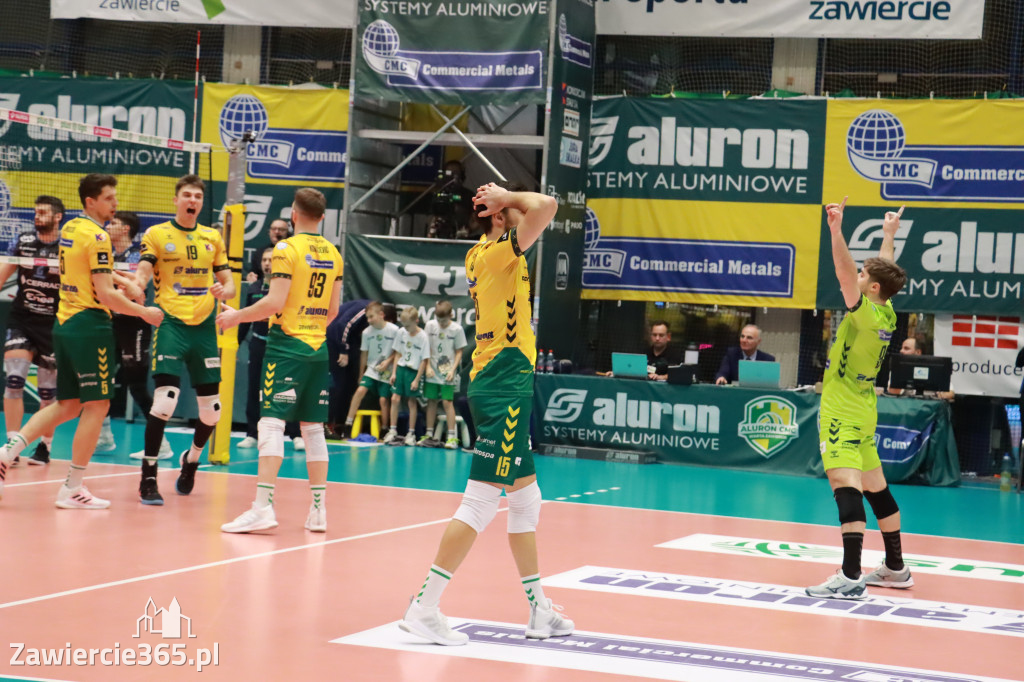 PRZEDŚWIĄTECZNE ZWYCIĘSTWO, RADOMIANIE POKONANI 3:0