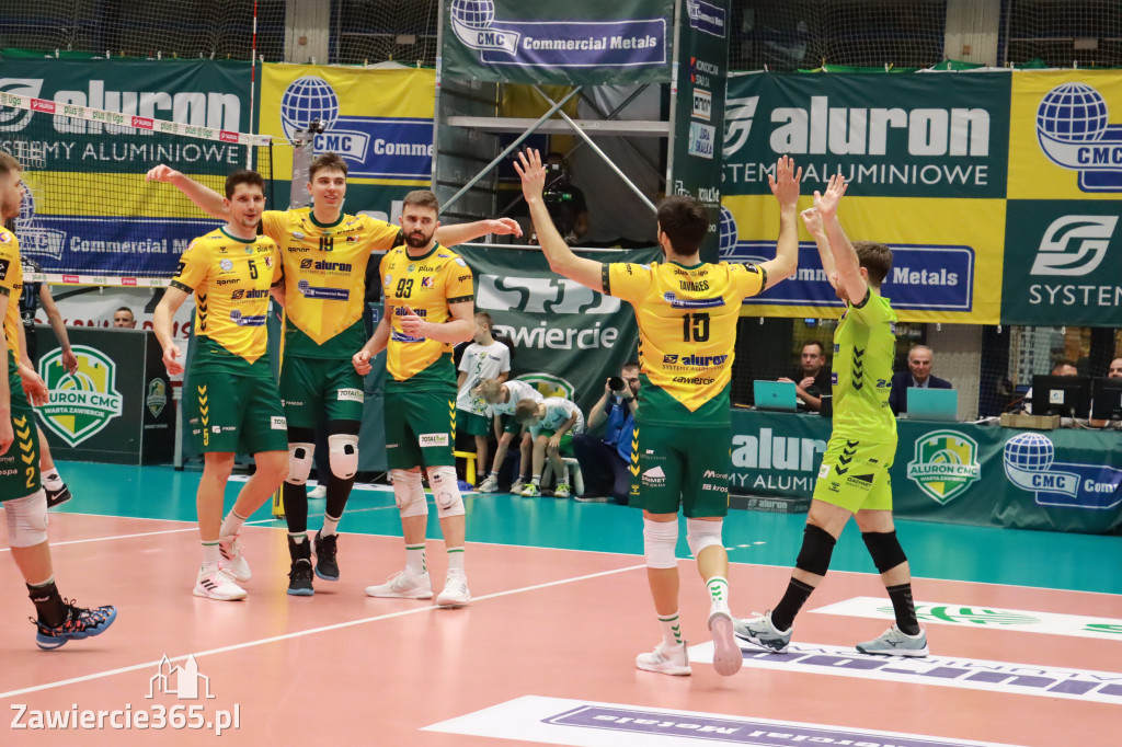 PRZEDŚWIĄTECZNE ZWYCIĘSTWO, RADOMIANIE POKONANI 3:0