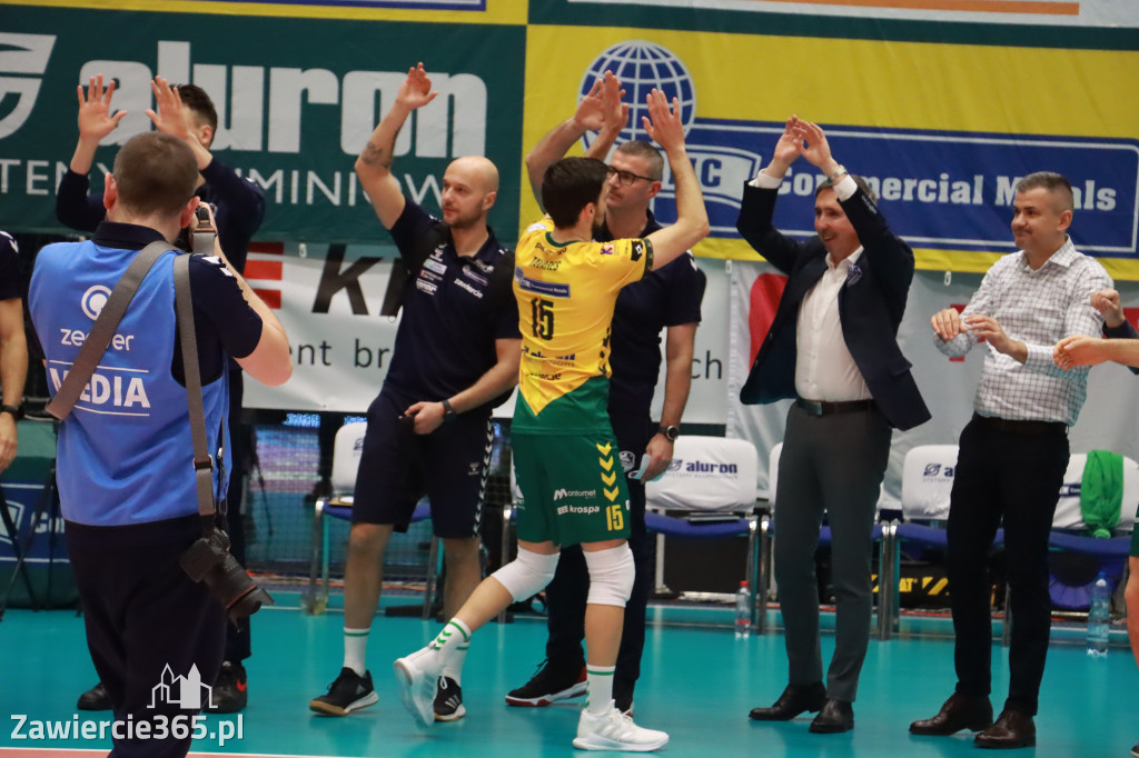 PRZEDŚWIĄTECZNE ZWYCIĘSTWO, RADOMIANIE POKONANI 3:0