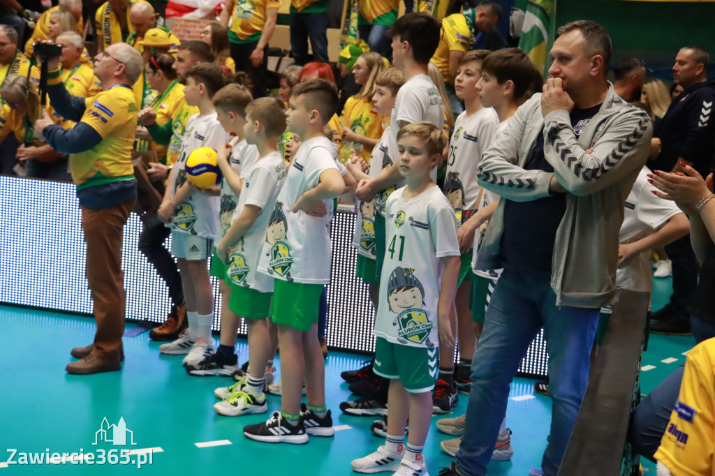 PRZEDŚWIĄTECZNE ZWYCIĘSTWO, RADOMIANIE POKONANI 3:0