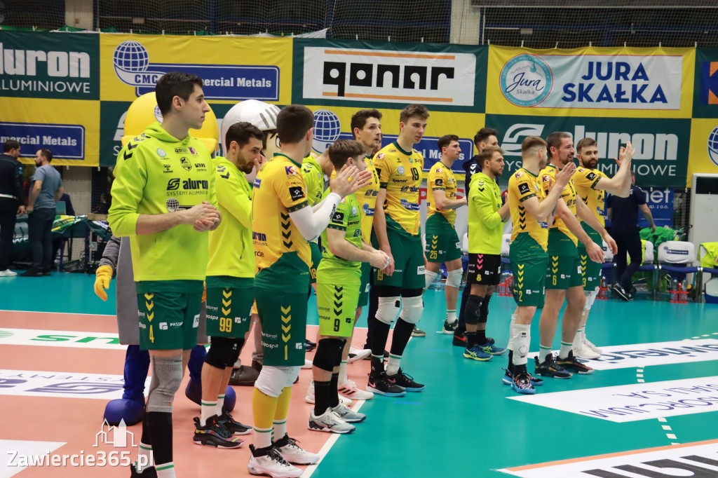 PRZEDŚWIĄTECZNE ZWYCIĘSTWO, RADOMIANIE POKONANI 3:0