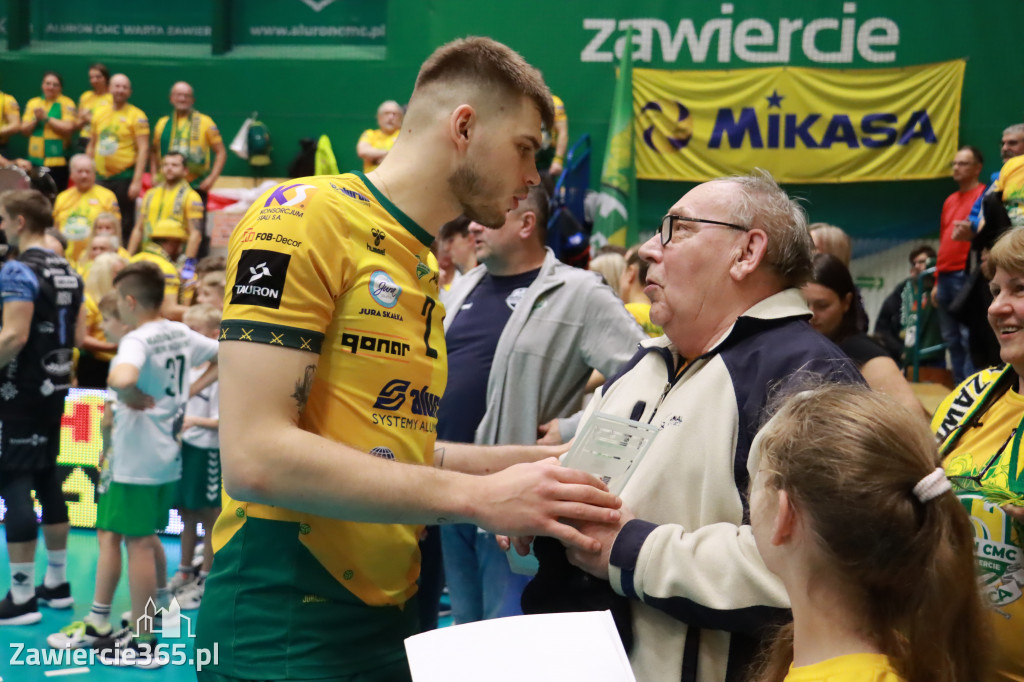 PRZEDŚWIĄTECZNE ZWYCIĘSTWO, RADOMIANIE POKONANI 3:0