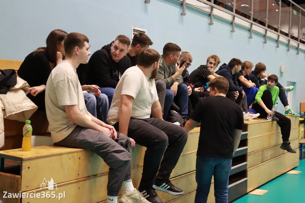 KS Viret CMC Zawiercie - SMS ZPRP I Kielce  26-34