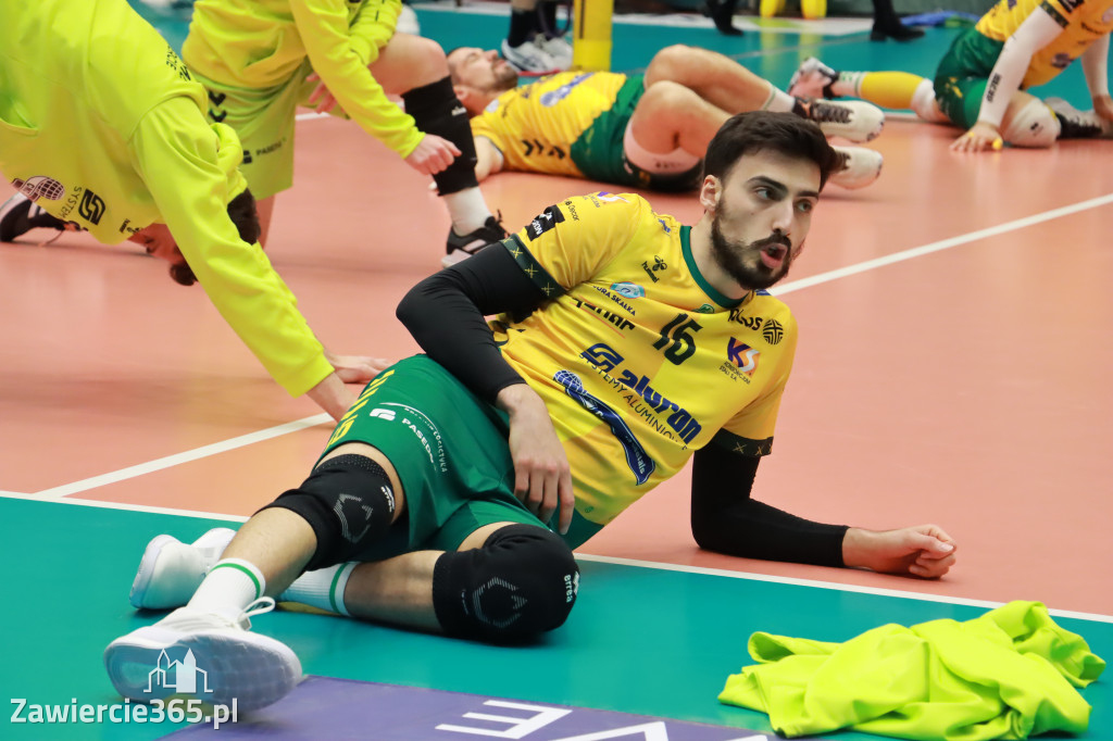 Rycerze nie dali szans Asseco Resovii Rzeszów i po zwycięstwie 3:0 awansowali na pozycję lidera