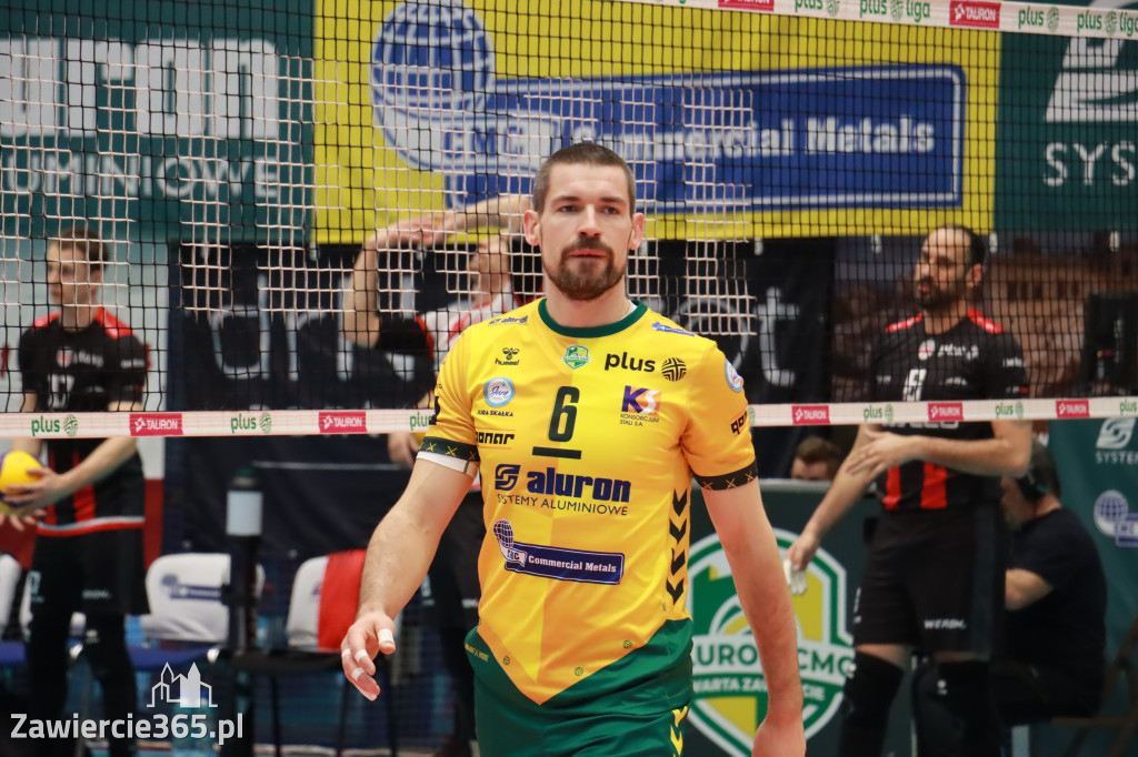 Rycerze nie dali szans Asseco Resovii Rzeszów i po zwycięstwie 3:0 awansowali na pozycję lidera