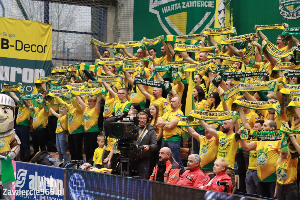 Rycerze nie dali szans Asseco Resovii Rzeszów i po zwycięstwie 3:0 awansowali na pozycję lidera