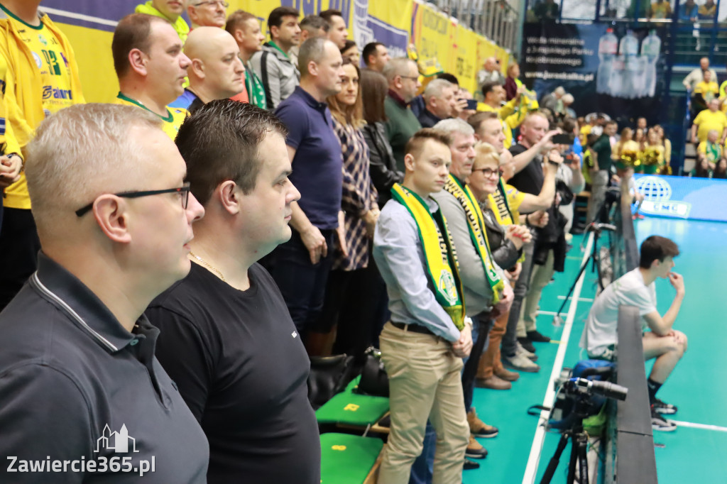 Rycerze nie dali szans Asseco Resovii Rzeszów i po zwycięstwie 3:0 awansowali na pozycję lidera