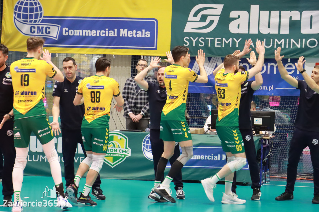 Rycerze nie dali szans Asseco Resovii Rzeszów i po zwycięstwie 3:0 awansowali na pozycję lidera