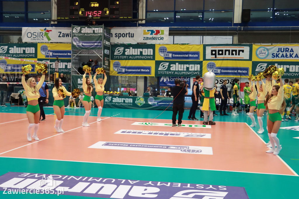 Rycerze nie dali szans Asseco Resovii Rzeszów i po zwycięstwie 3:0 awansowali na pozycję lidera