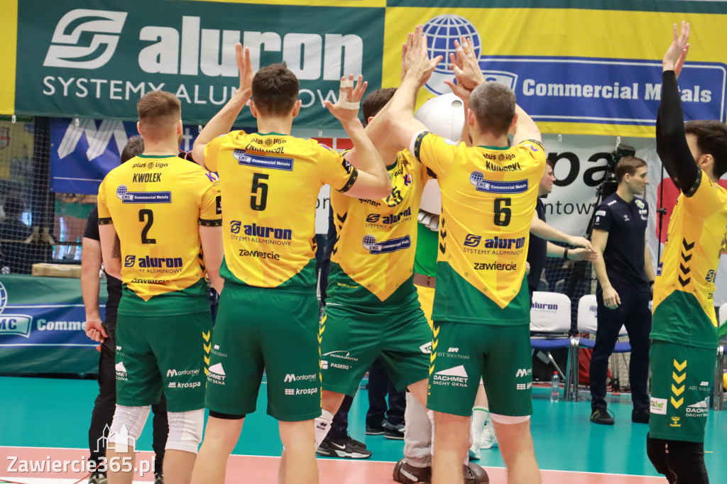 Rycerze nie dali szans Asseco Resovii Rzeszów i po zwycięstwie 3:0 awansowali na pozycję lidera