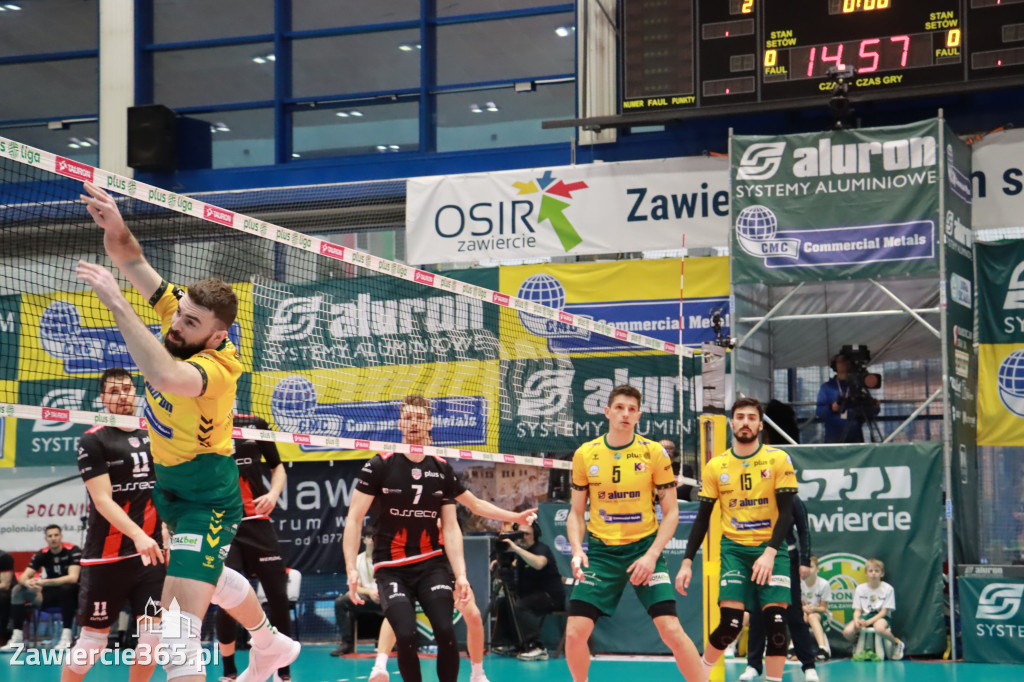 Rycerze nie dali szans Asseco Resovii Rzeszów i po zwycięstwie 3:0 awansowali na pozycję lidera