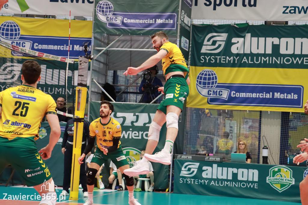 Rycerze nie dali szans Asseco Resovii Rzeszów i po zwycięstwie 3:0 awansowali na pozycję lidera