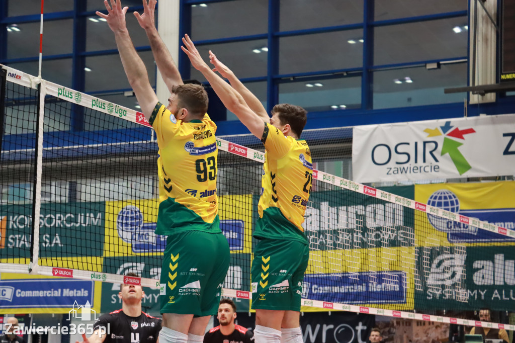 Rycerze nie dali szans Asseco Resovii Rzeszów i po zwycięstwie 3:0 awansowali na pozycję lidera