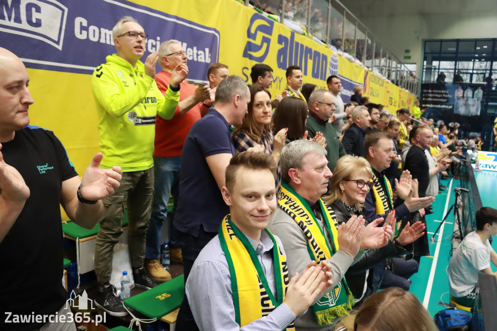 Rycerze nie dali szans Asseco Resovii Rzeszów i po zwycięstwie 3:0 awansowali na pozycję lidera