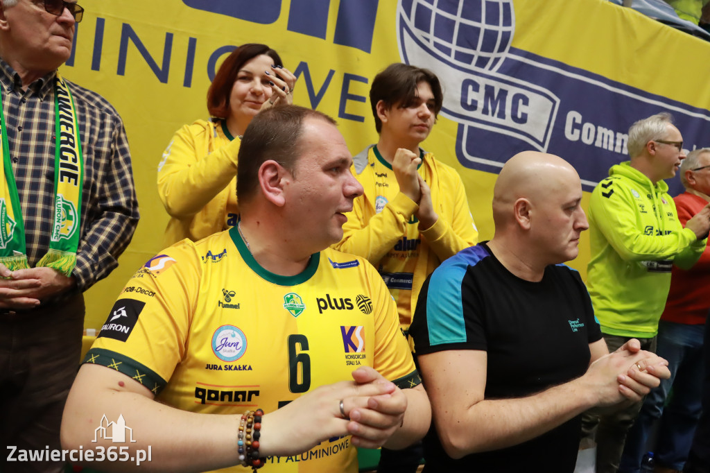 Rycerze nie dali szans Asseco Resovii Rzeszów i po zwycięstwie 3:0 awansowali na pozycję lidera