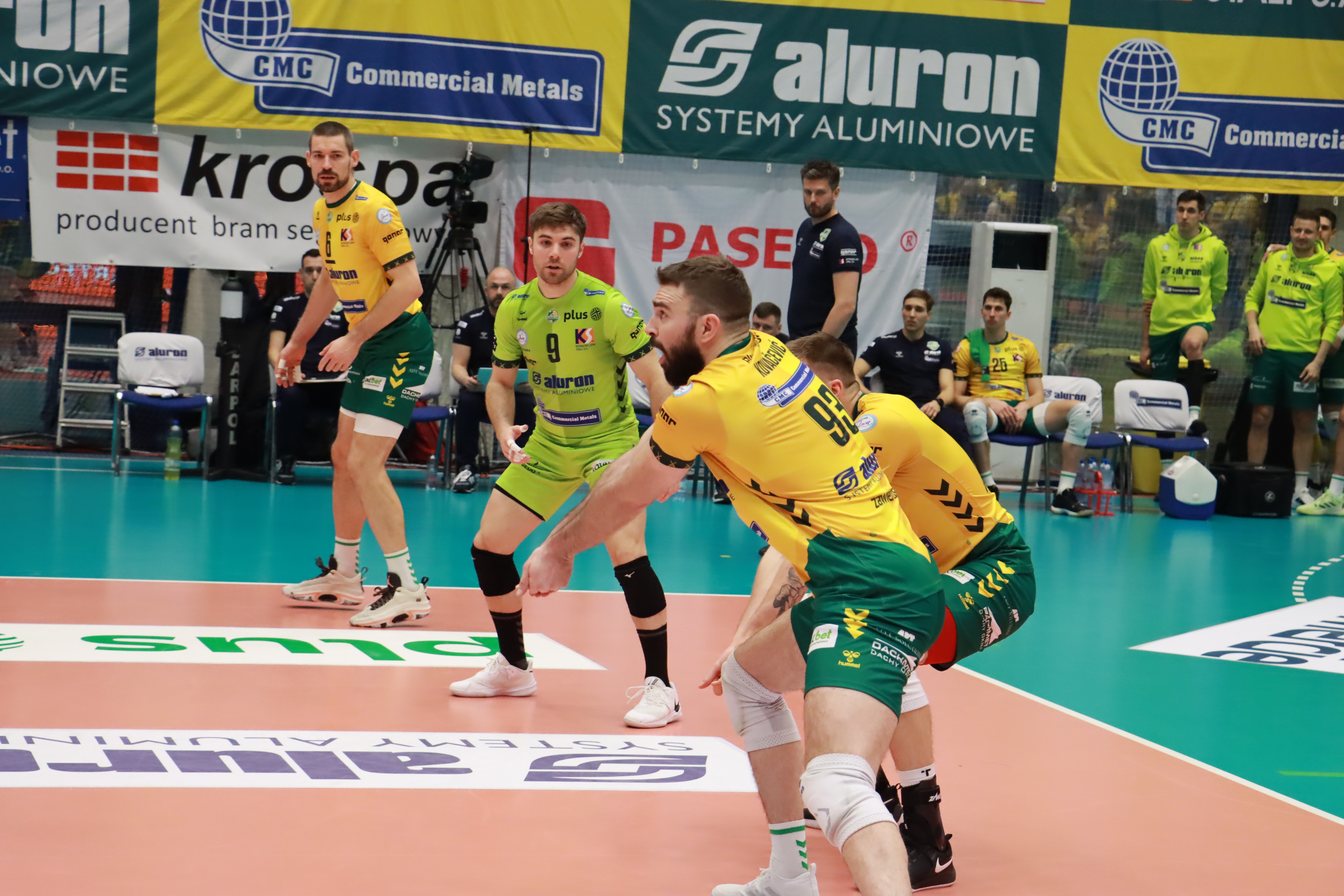 Rycerze nie dali szans Asseco Resovii Rzeszów i po zwycięstwie 3:0 awansowali na pozycję lidera