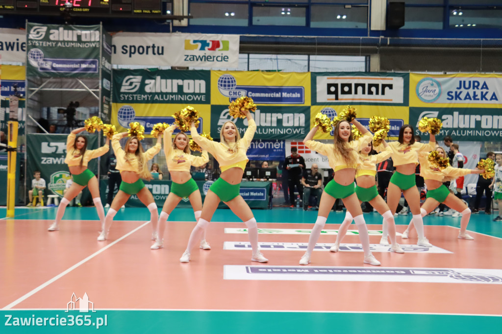 Rycerze nie dali szans Asseco Resovii Rzeszów i po zwycięstwie 3:0 awansowali na pozycję lidera