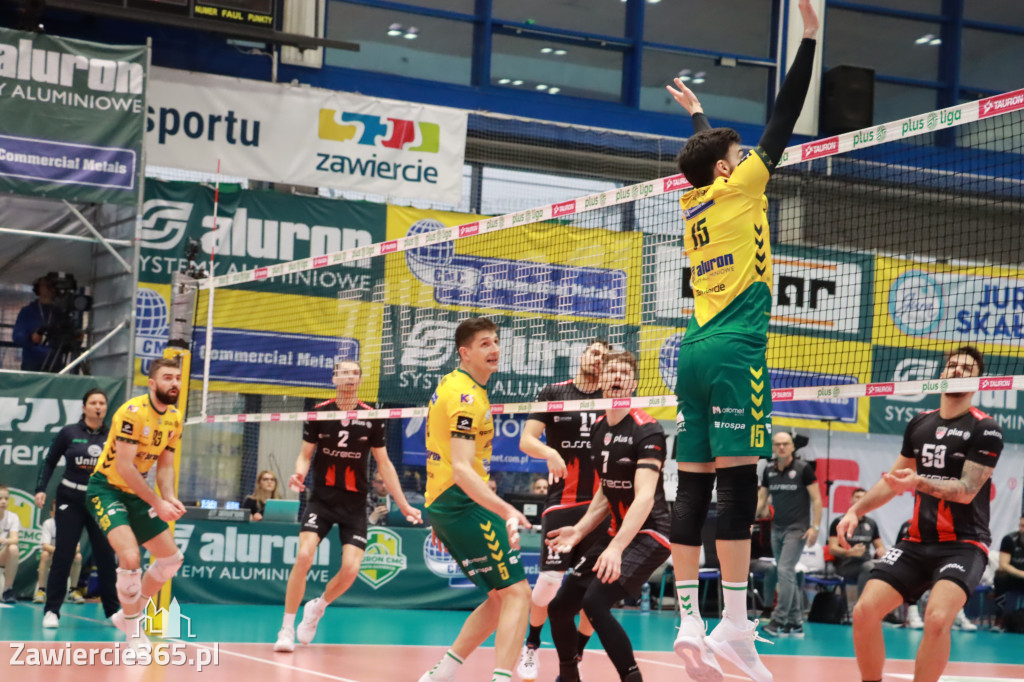 Rycerze nie dali szans Asseco Resovii Rzeszów i po zwycięstwie 3:0 awansowali na pozycję lidera