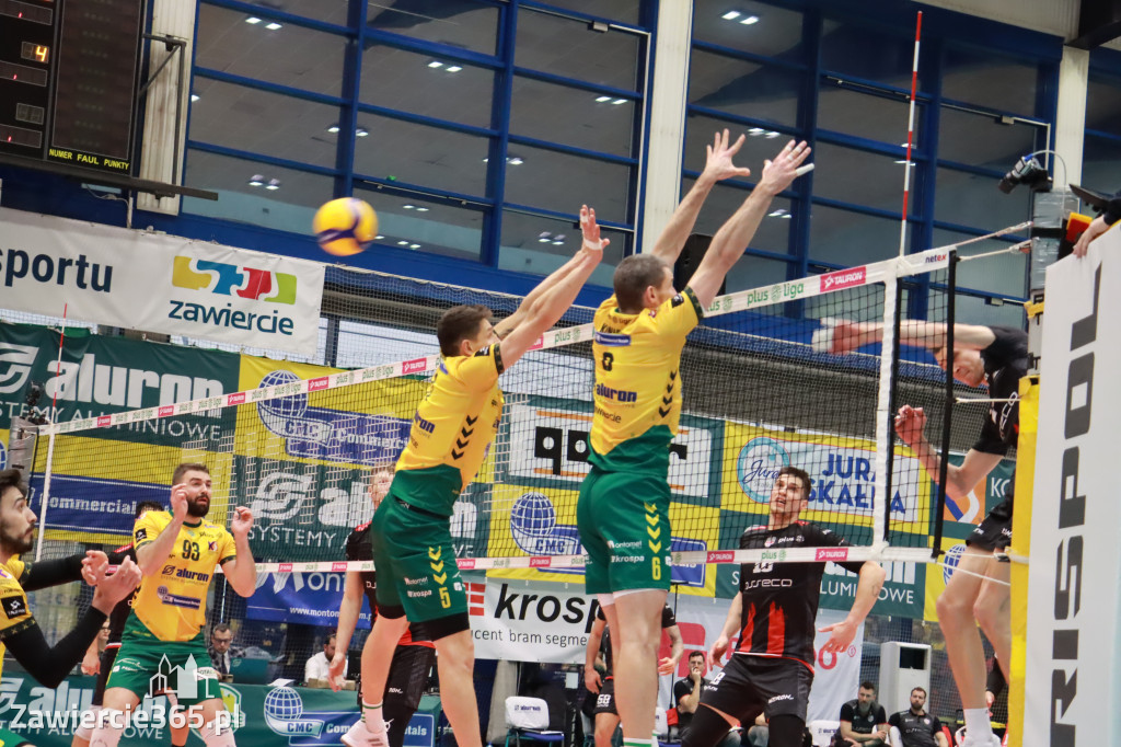 Rycerze nie dali szans Asseco Resovii Rzeszów i po zwycięstwie 3:0 awansowali na pozycję lidera