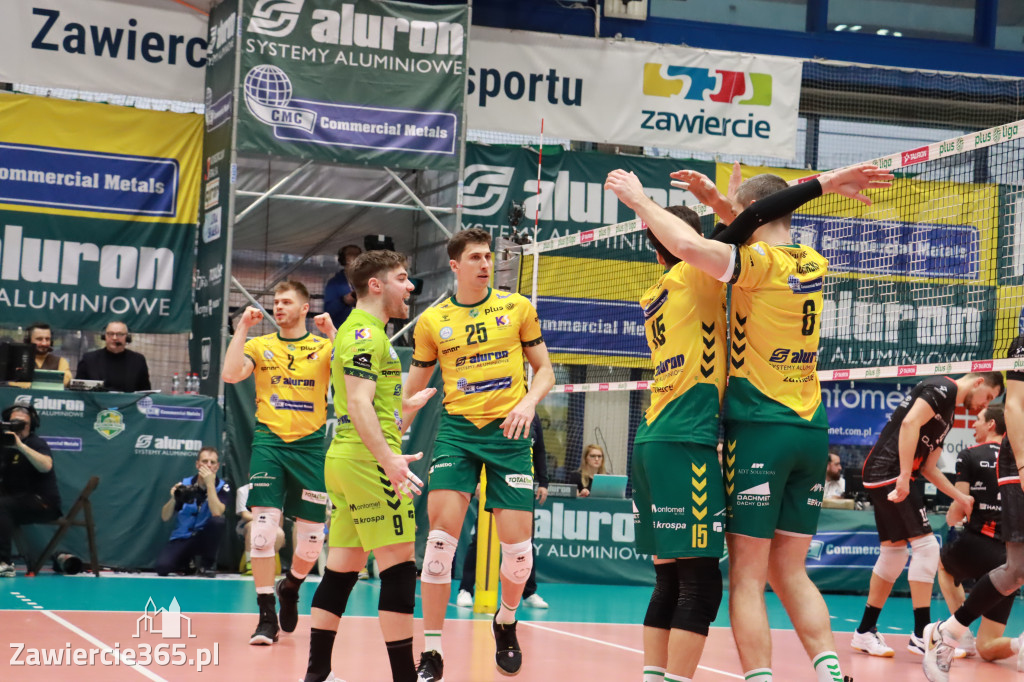 Rycerze nie dali szans Asseco Resovii Rzeszów i po zwycięstwie 3:0 awansowali na pozycję lidera