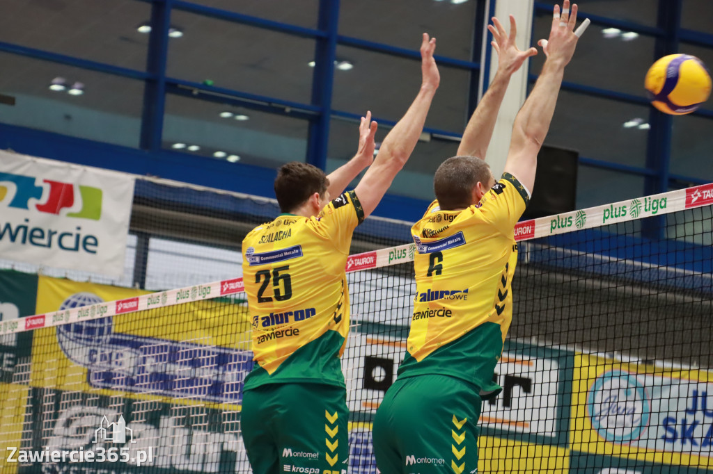 Rycerze nie dali szans Asseco Resovii Rzeszów i po zwycięstwie 3:0 awansowali na pozycję lidera
