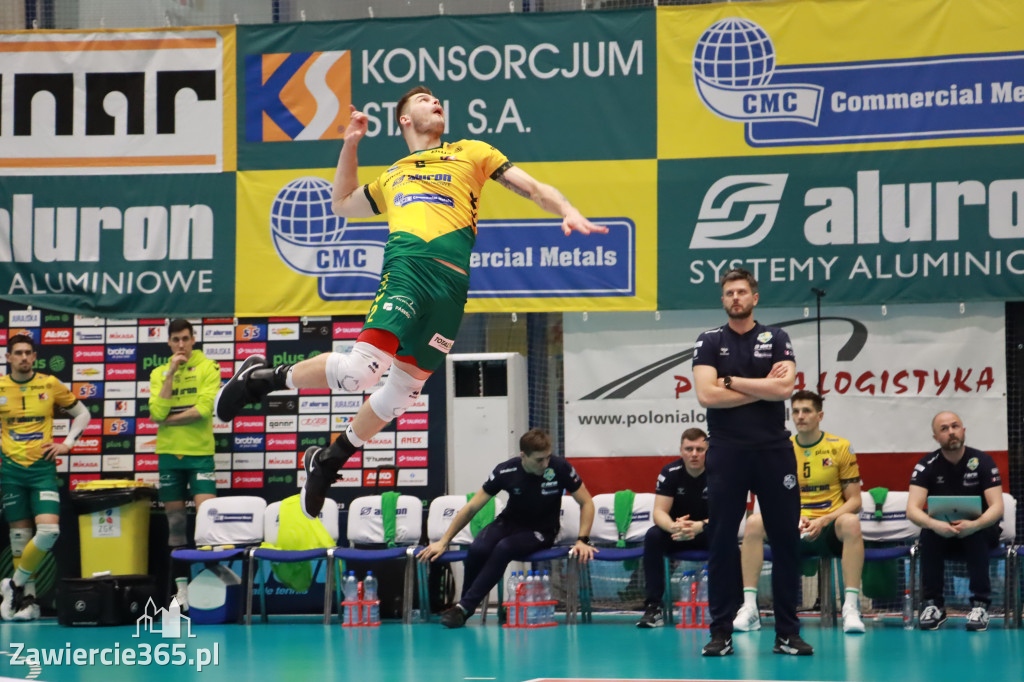 Rycerze nie dali szans Asseco Resovii Rzeszów i po zwycięstwie 3:0 awansowali na pozycję lidera