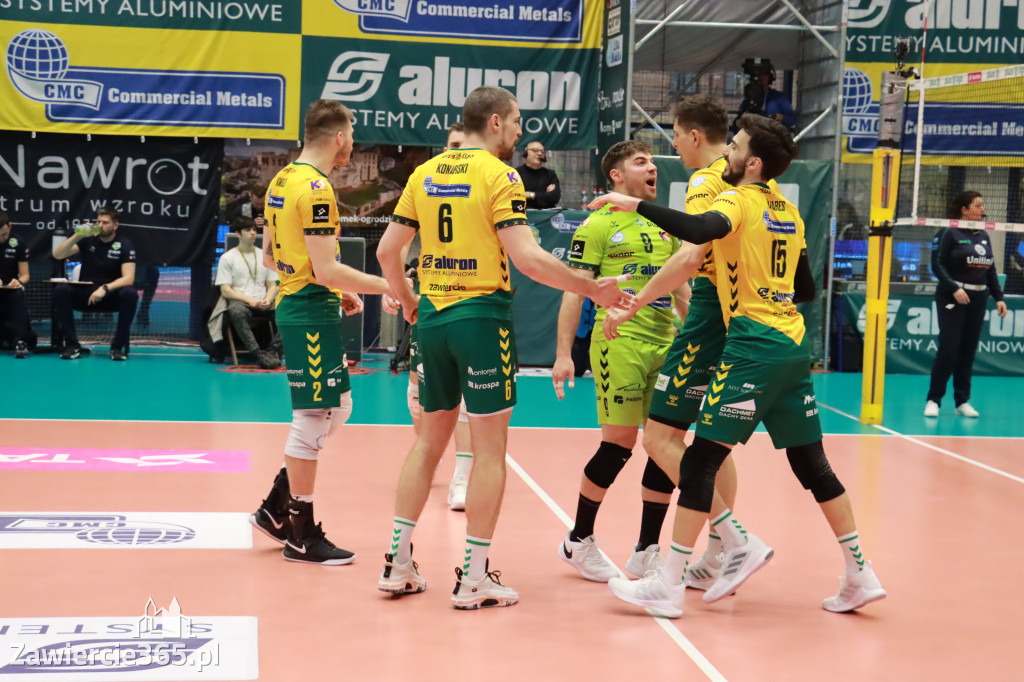 Rycerze nie dali szans Asseco Resovii Rzeszów i po zwycięstwie 3:0 awansowali na pozycję lidera
