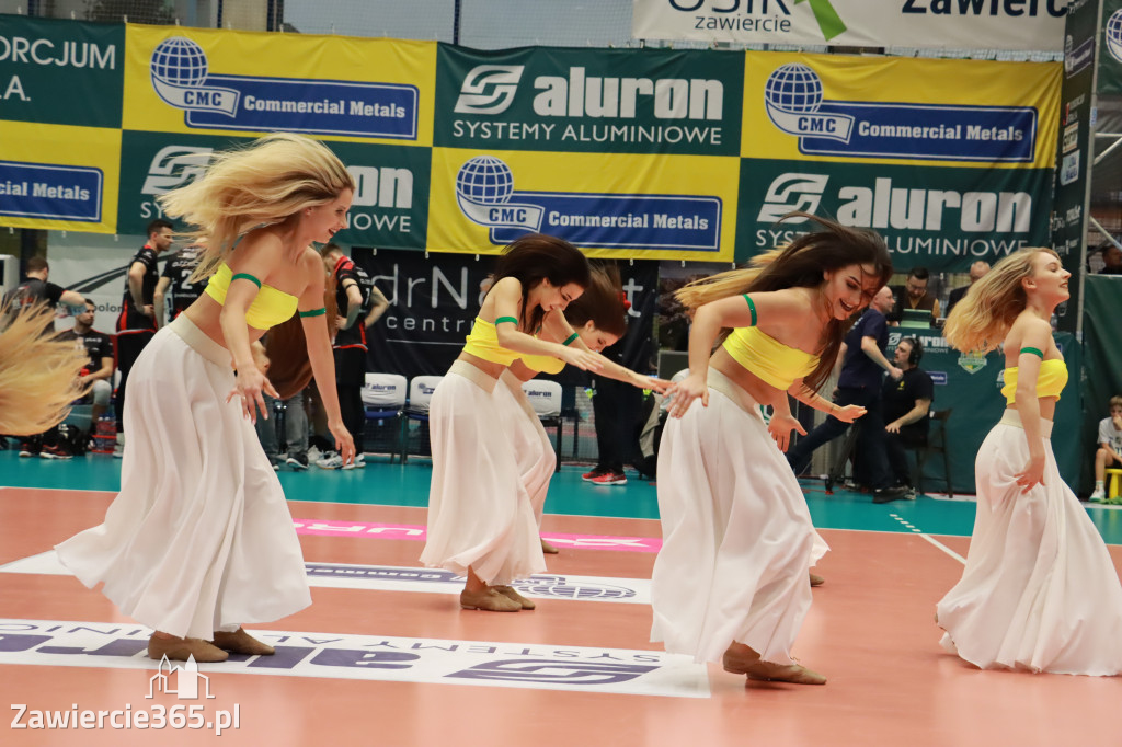 Rycerze nie dali szans Asseco Resovii Rzeszów i po zwycięstwie 3:0 awansowali na pozycję lidera