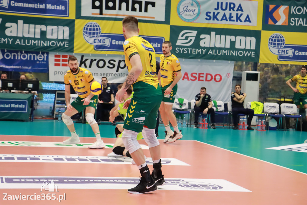 Rycerze nie dali szans Asseco Resovii Rzeszów i po zwycięstwie 3:0 awansowali na pozycję lidera