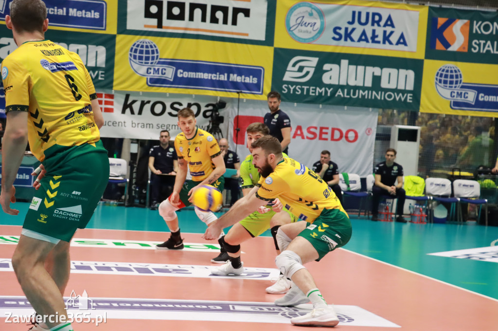 Rycerze nie dali szans Asseco Resovii Rzeszów i po zwycięstwie 3:0 awansowali na pozycję lidera