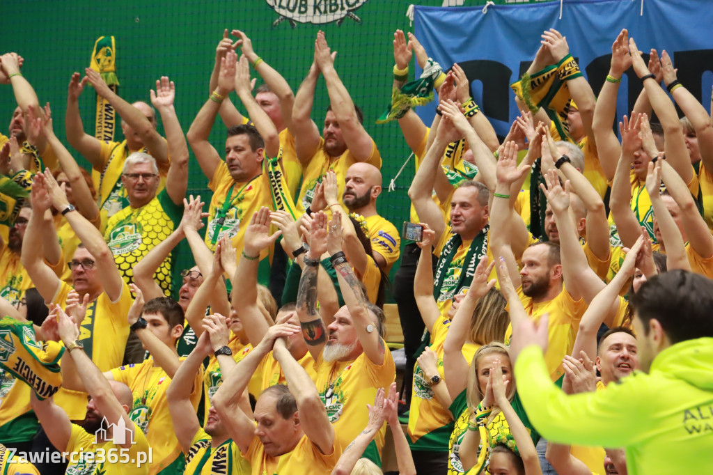 Rycerze nie dali szans Asseco Resovii Rzeszów i po zwycięstwie 3:0 awansowali na pozycję lidera
