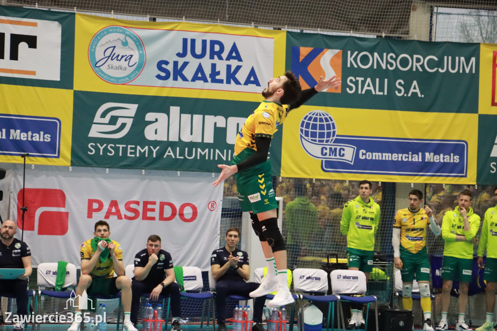 Rycerze nie dali szans Asseco Resovii Rzeszów i po zwycięstwie 3:0 awansowali na pozycję lidera