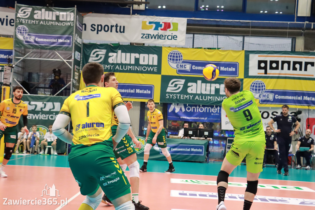 Rycerze nie dali szans Asseco Resovii Rzeszów i po zwycięstwie 3:0 awansowali na pozycję lidera